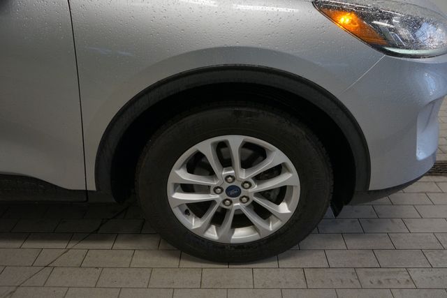 Thumbnail: 2020 Ford Escape - 15