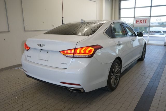 Thumbnail: 2015 Hyundai Genesis - 14