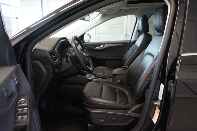 Thumbnail: 2022 Ford Escape - 22