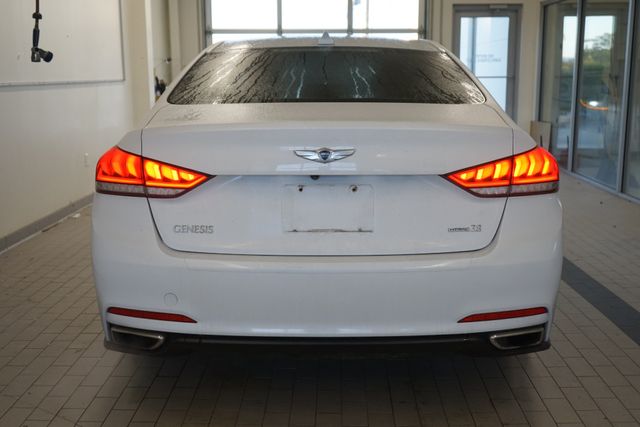 Thumbnail: 2015 Hyundai Genesis - 12