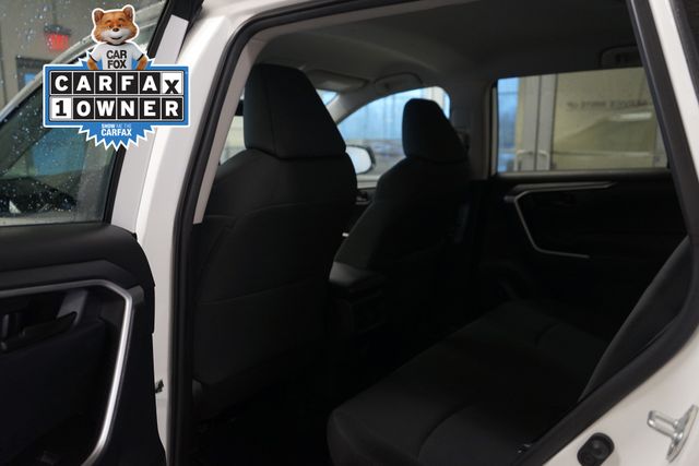 Thumbnail: 2021 Toyota RAV4 - 19