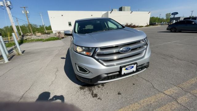Thumbnail: 2017 Ford Edge - 3