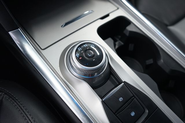 Thumbnail: 2022 Ford Explorer - 24