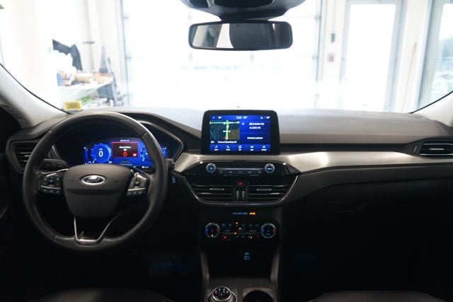 Thumbnail: 2022 Ford Escape - 32