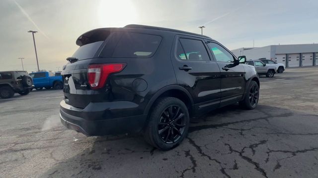 Thumbnail: 2017 Ford Explorer - 9