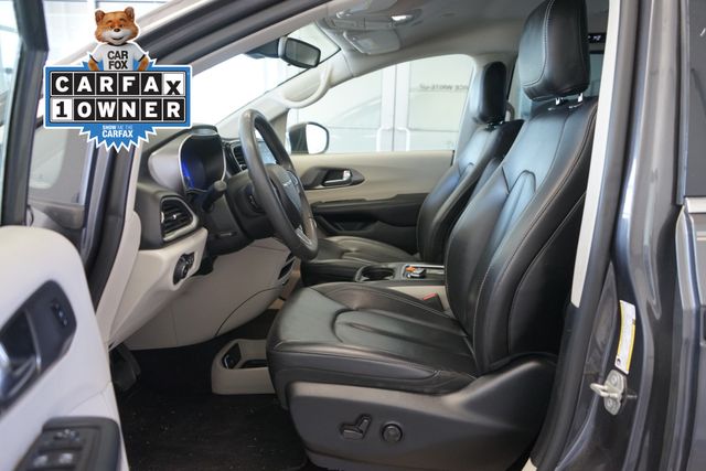 Thumbnail: 2023 Chrysler Pacifica - 20