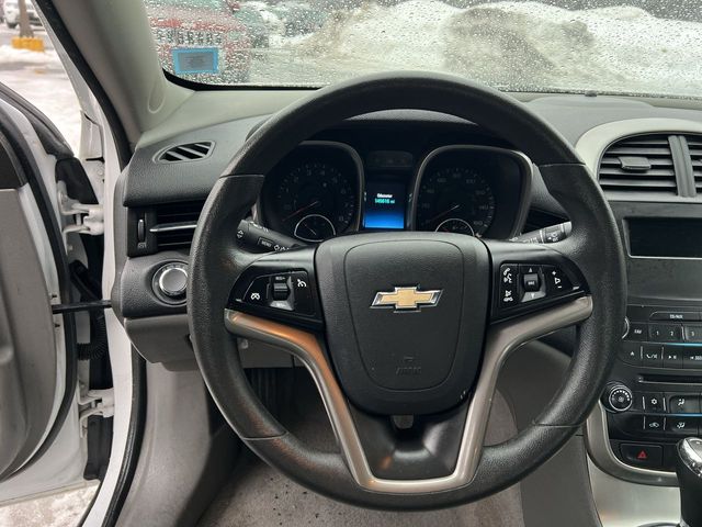 Thumbnail: 2015 Chevrolet Malibu - 28
