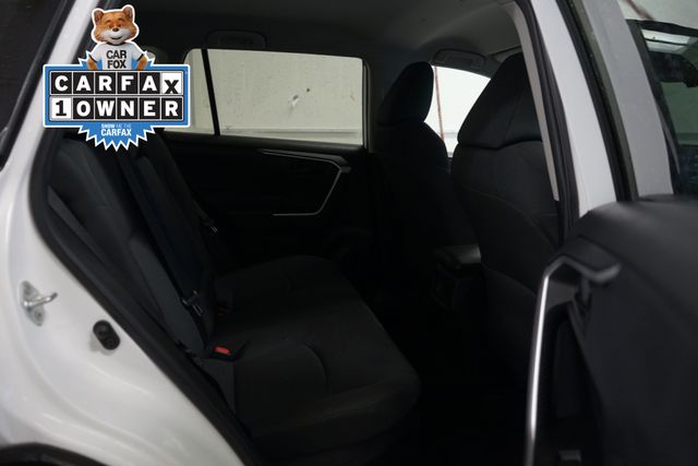 Thumbnail: 2021 Toyota RAV4 - 22