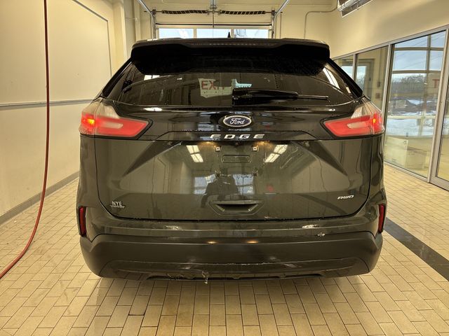 Thumbnail: 2022 Ford Edge - 13