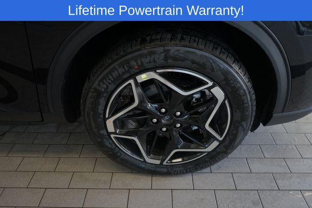 Thumbnail: 2025 Ford Escape - 15