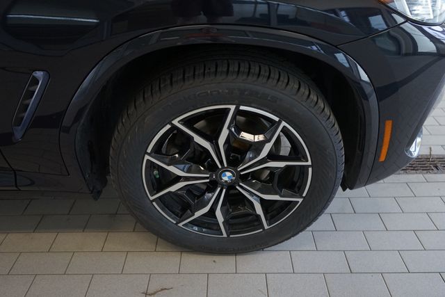 Thumbnail: 2022 BMW X3 - 15