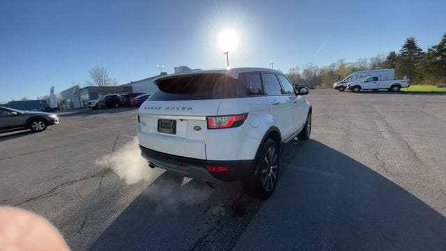 Thumbnail: 2017 Land Rover Range Rover Evoque - 8