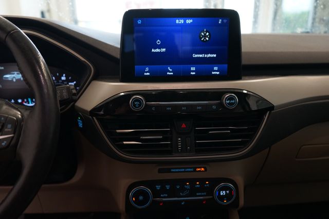 2020 Ford Escape SEL 22