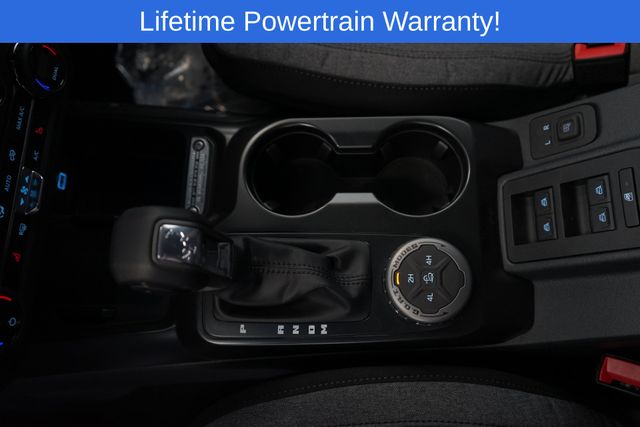 Thumbnail: 2025 Ford Bronco - 22