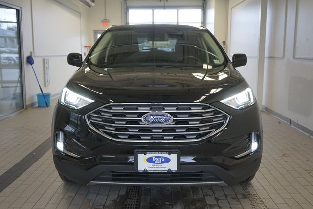 Thumbnail: 2022 Ford Edge - 18