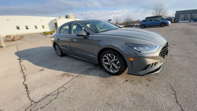 Thumbnail: 2023 Hyundai Sonata - 2