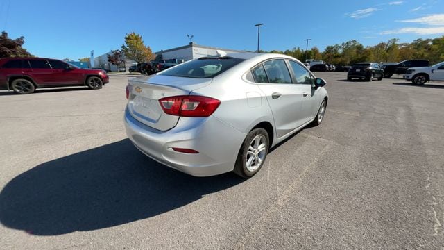 Thumbnail: 2018 Chevrolet Cruze - 8