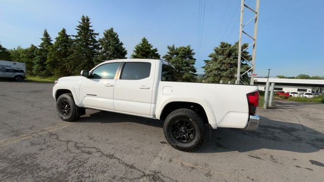Thumbnail: 2021 Toyota Tacoma - 7