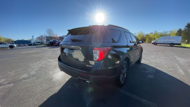 Thumbnail: 2022 Ford Explorer - 8