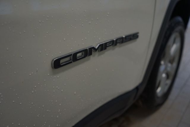 Thumbnail: 2018 Jeep Compass - 15
