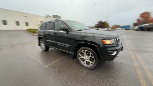 Thumbnail: 2018 Jeep Grand Cherokee - 2