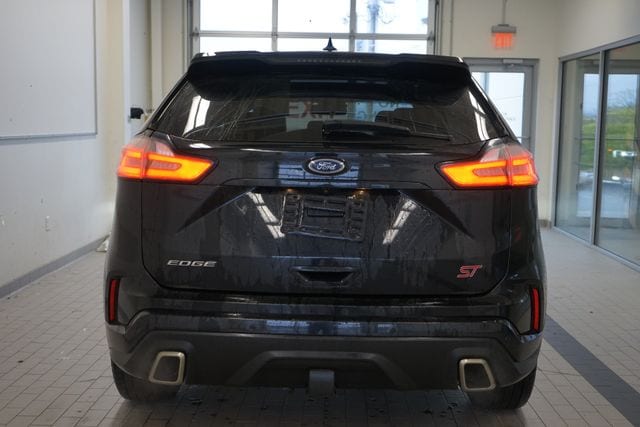 Thumbnail: 2020 Ford Edge - 12