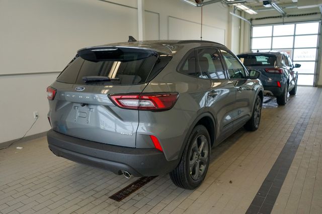 Thumbnail: 2025 Ford Escape - 6
