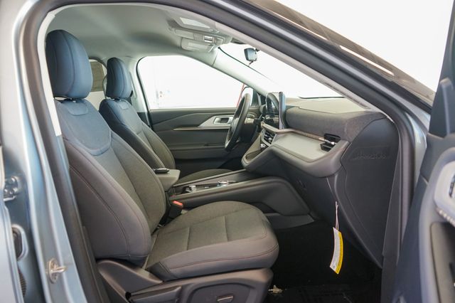 Thumbnail: 2025 Ford Explorer - 33