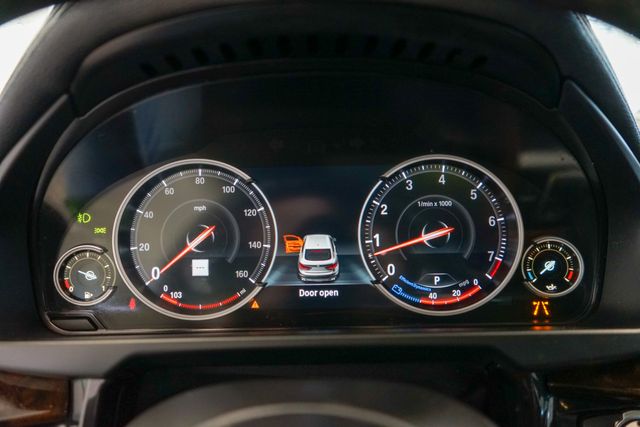 Thumbnail: 2015 BMW X6 - 14