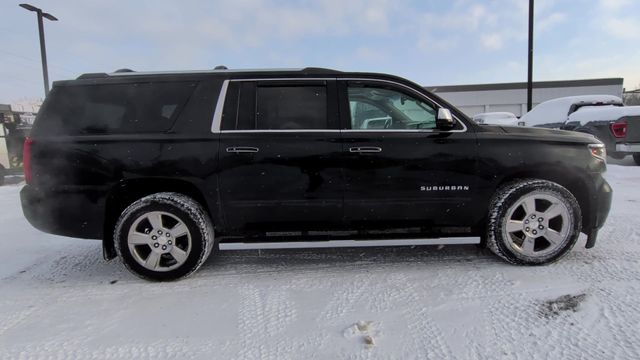 Thumbnail: 2017 Chevrolet Suburban - 10