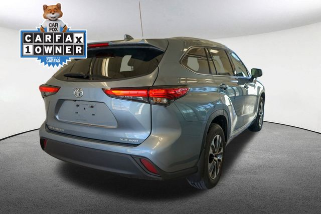 Thumbnail: 2022 Toyota Highlander - 13