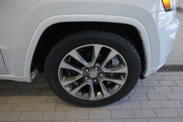 Thumbnail: 2018 Jeep Grand Cherokee - 16
