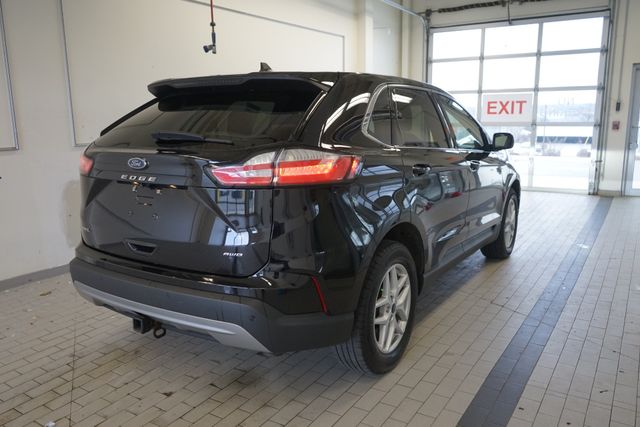 Thumbnail: 2022 Ford Edge - 15