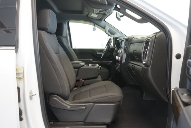 Thumbnail: 2021 GMC Sierra 2500 - 32