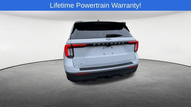 Thumbnail: 2026 Ford Explorer - 8