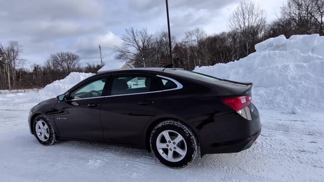 Thumbnail: 2021 Chevrolet Malibu - 7