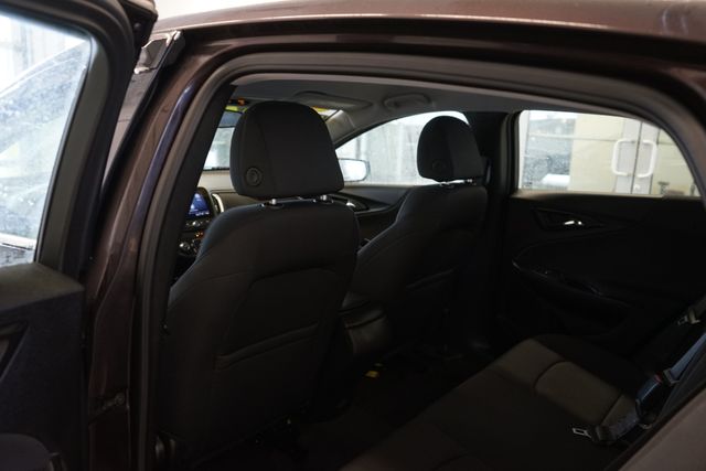 Thumbnail: 2021 Chevrolet Malibu - 28