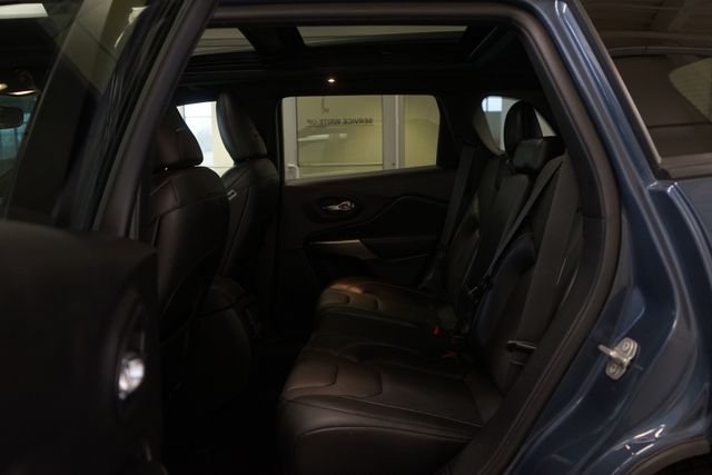 Thumbnail: 2021 Jeep Cherokee - 29