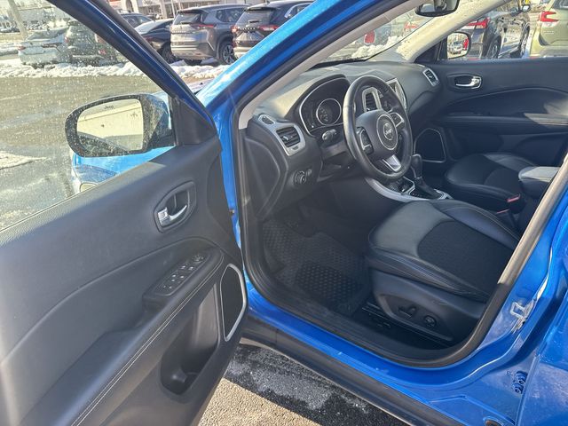 Thumbnail: 2018 Jeep Compass - 11