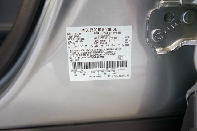 Thumbnail: 2025 Ford Explorer - 28