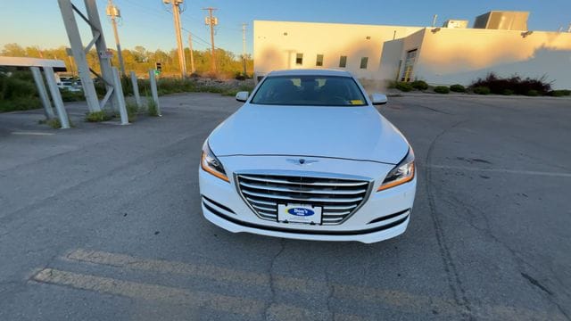 Thumbnail: 2015 Hyundai Genesis - 3