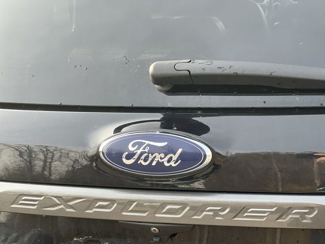 Thumbnail: 2017 Ford Explorer - 12