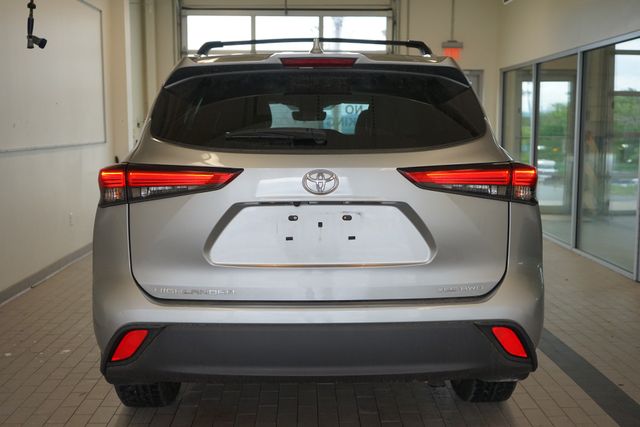 2021 Toyota Highlander XLE 11