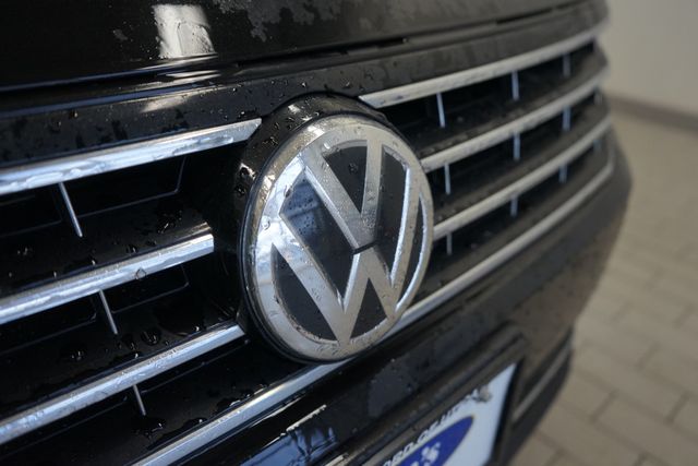 Thumbnail: 2019 Volkswagen Passat - 17
