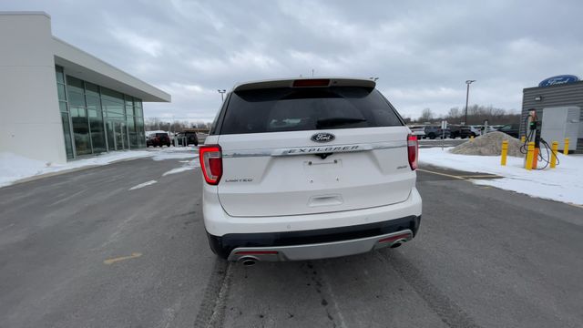 Thumbnail: 2017 Ford Explorer - 8