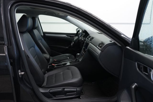 Thumbnail: 2019 Volkswagen Passat - 30