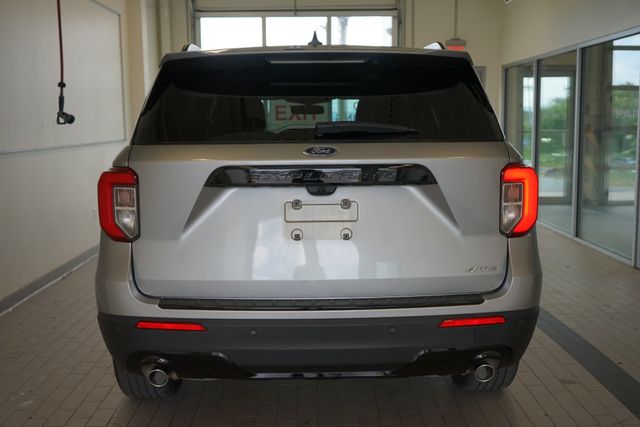 Thumbnail: 2022 Ford Explorer - 12
