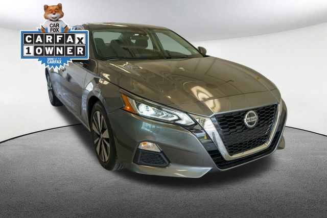 Thumbnail: 2022 Nissan Altima - 16