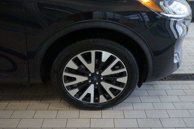 Thumbnail: 2020 Ford Escape - 16