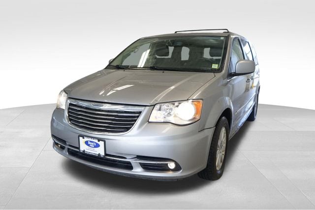 2016 Chrysler Town & Country Touring -
                  Utica, NY